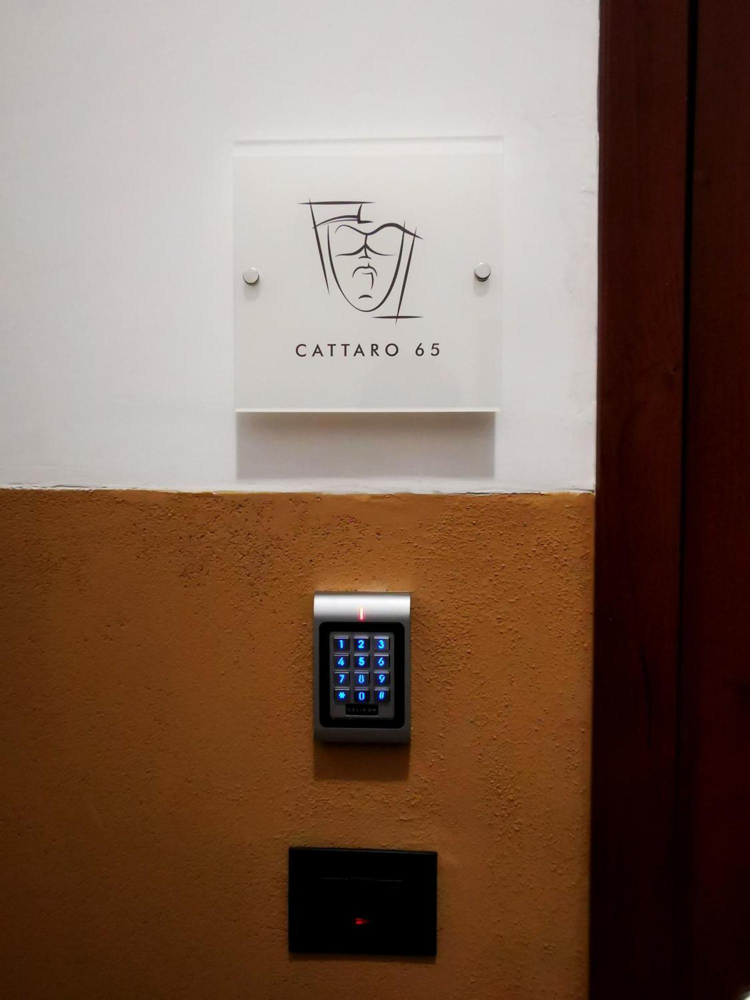 Cattaro 65 - Flexible Check-In Apartments Bari Buitenkant foto